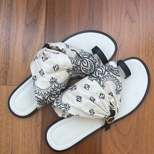 Never been worn Tory Burch Bandana Scarf Sandals
